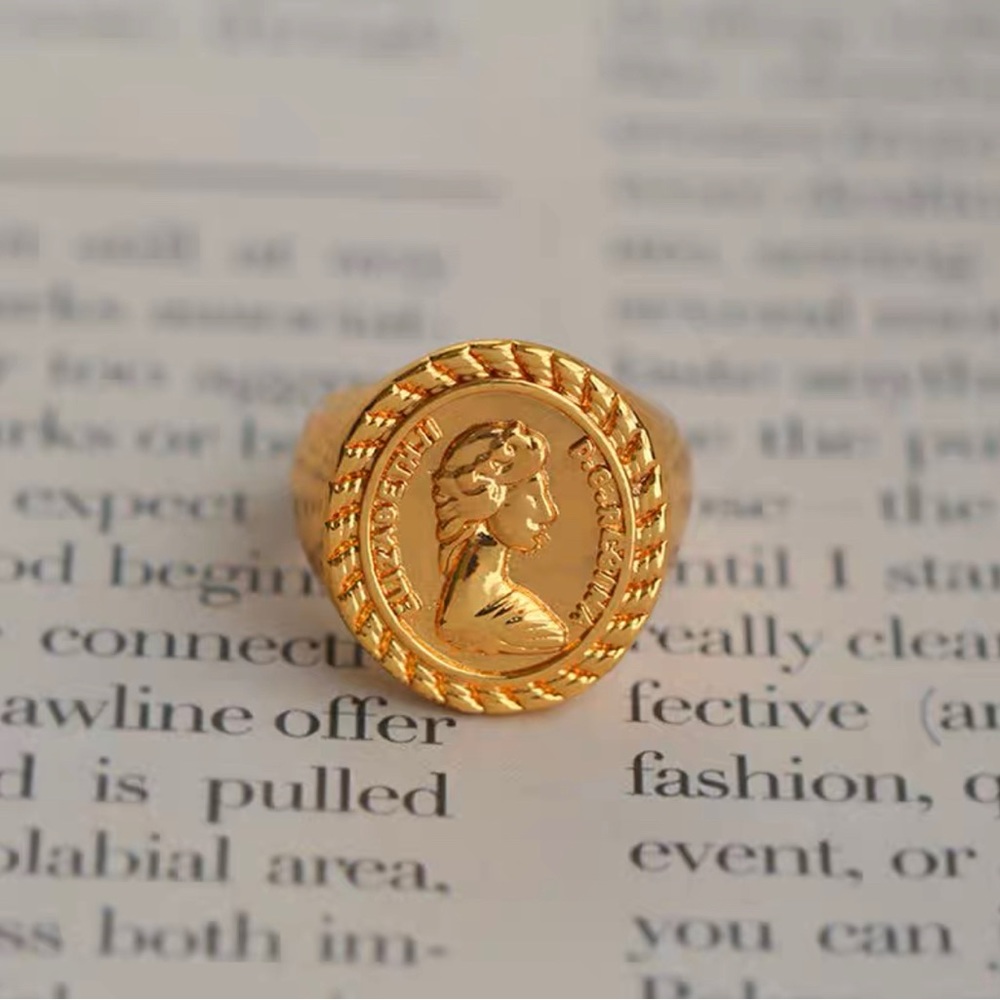 18K Gold plated Signet Ring size 6